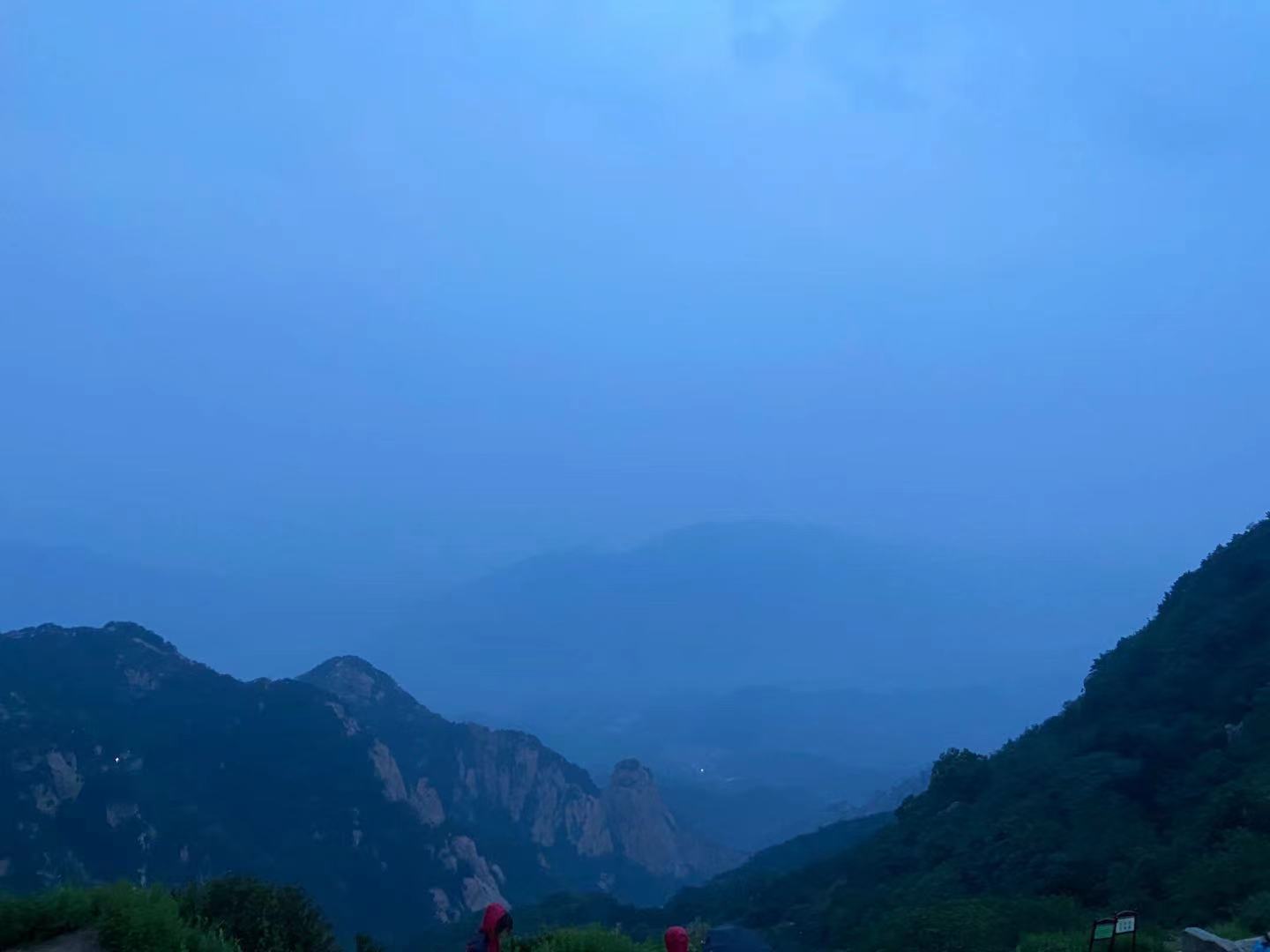 托云雁.jpg