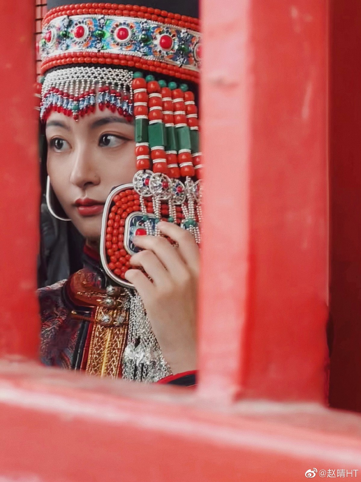 宝瓶gy1h4q9j3z6z9j31lq24z4qp.jpg