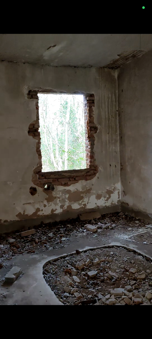 废宅白天[00_01_25][20260318-203049] (大) (中).png